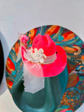 Handmade miniature cowgirl hat for a newborns or pets ￼