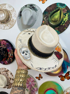 Tattooed painted hat with chain