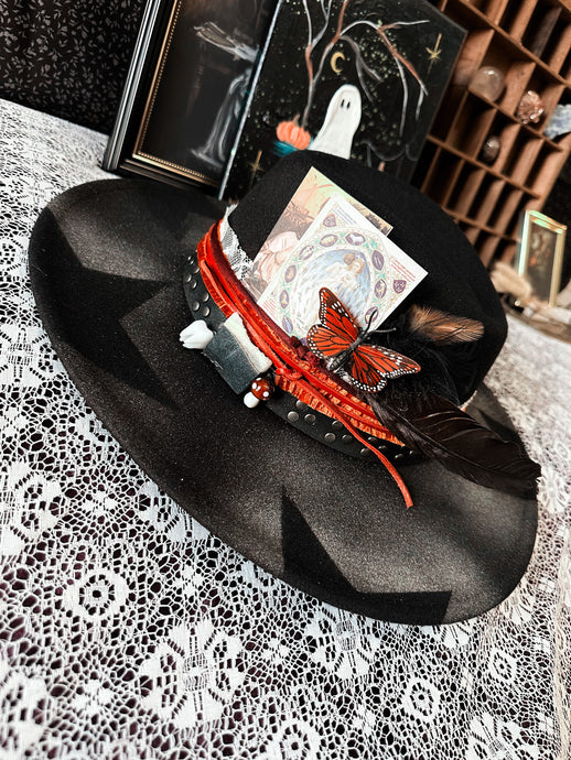 The crystal witch outlaw hat