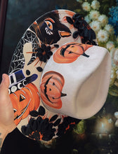 Retro Halloween  pumpkins and hats