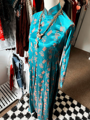 Authentic vintage Vietnamese/Chinese Turquoise Dress size S