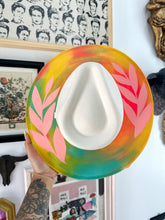 Colorful underbrim top and bottom painted