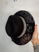 HALLOWEEN SPECIAL: Black and Burgundy regular brim