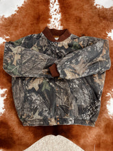 VINTAGE: Extra warm insulated camo golden designs jacket ( baggy fit)