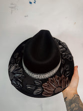 HALLOWEEN SPECIAL: Black and Burgundy regular brim