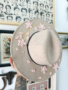 Oatmeal cherry blossom hat with pearls