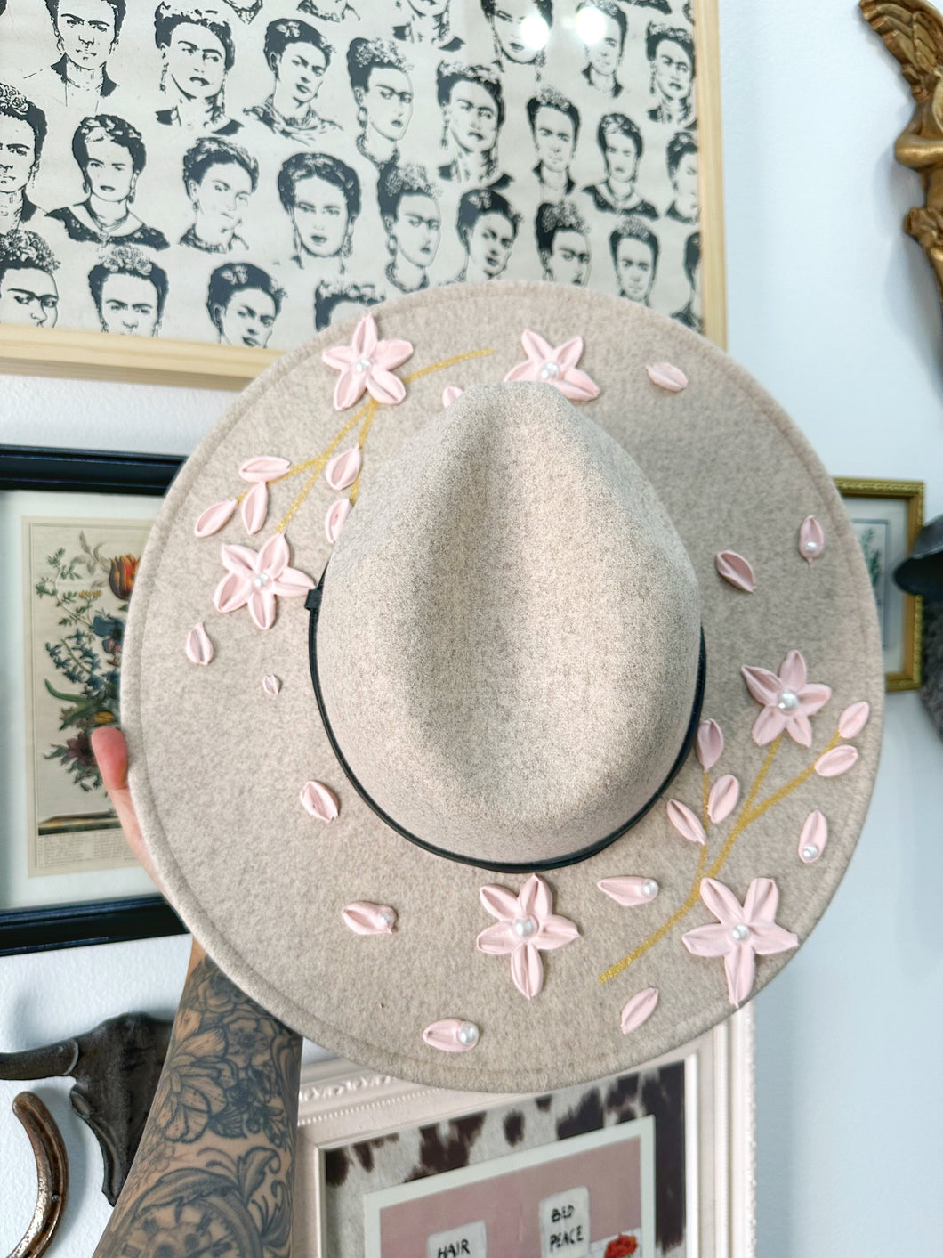 Oatmeal cherry blossom hat with pearls