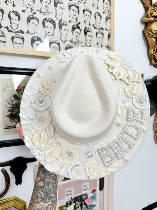 BRIDE IVORY CREAM AND PEARLS HAT